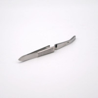 Crossed blade Kuenhe forceps