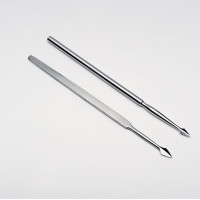 Needle probe with spear tip
